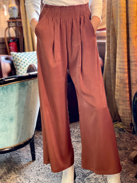 Pantalon large brun satiné CLEO