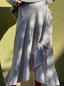 Jupe léopard blanche satinée LEO