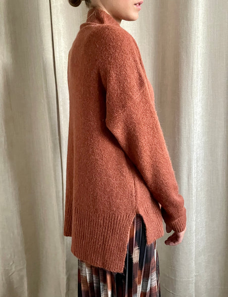 Pull couleur chocolat avec col CILIA