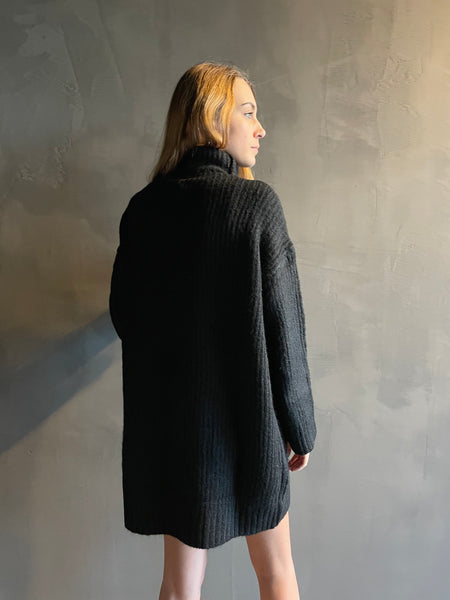 Robe col roulé noire MALAGA