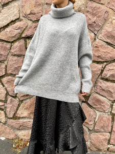 Pull oversize col roulé gris MAX