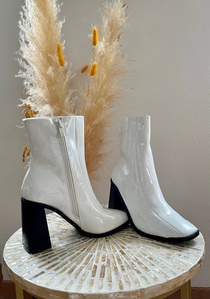 Bottines blanches à talons LYA